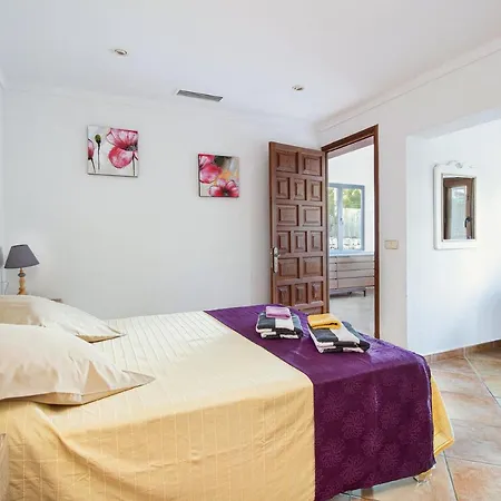 Villa Chalet Can Singala